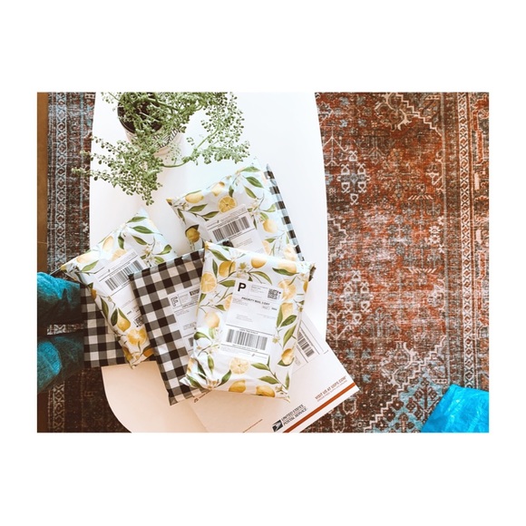 〰️ w e l c o m e 〰️ - Picture 3 of 5